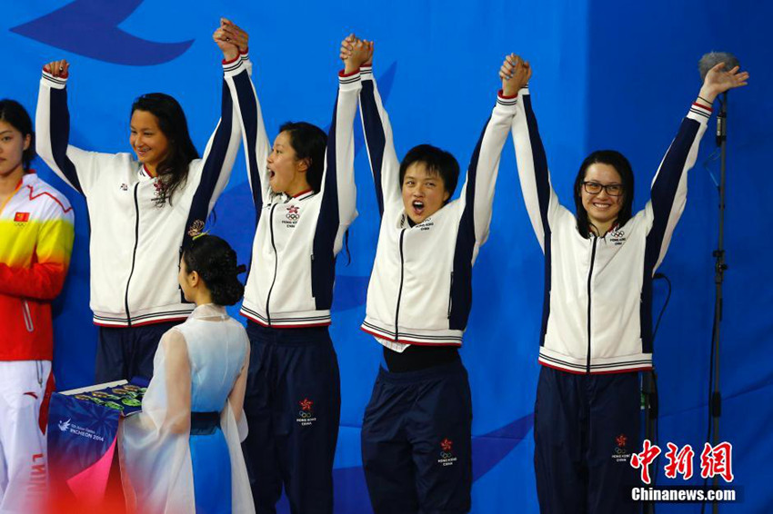 ????? 女 ??? 4*100M, ????? ??? ??