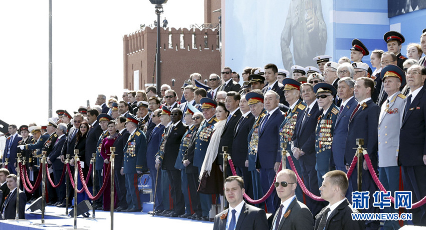 ???, 露 ????? ?? 70?? ???? ??