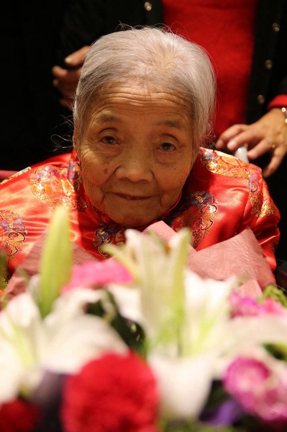 ?? 100? ?? ??, ?? ?? ? ??? ??? ??