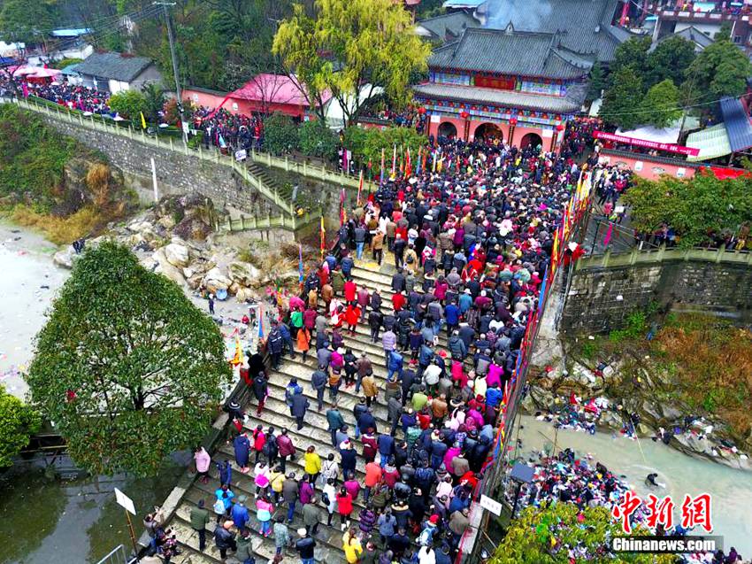 ?? ??, ‘????’ ???? 10?? ? ??? ? ??