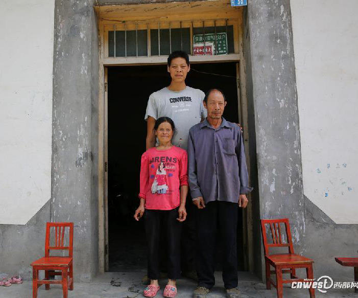 ?? ?? ??? ?? 36? 男, ???? ‘2m 13cm ??’