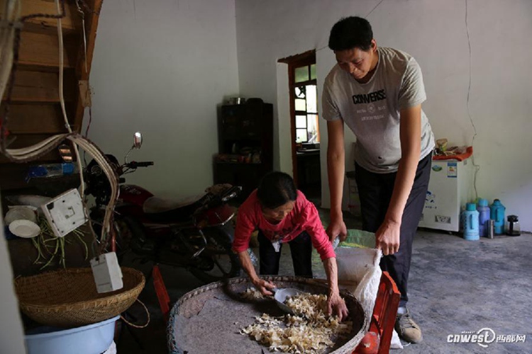 ?? ?? ??? ?? 36? 男, ???? ‘2m 13cm ??’