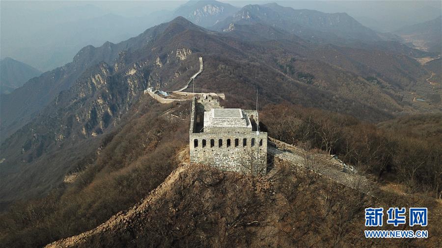 ?? 18? ???? ??? ???? ??(九眼樓長城) ? ?? ??? ????. [??: ??? ???(王益亮) ??]