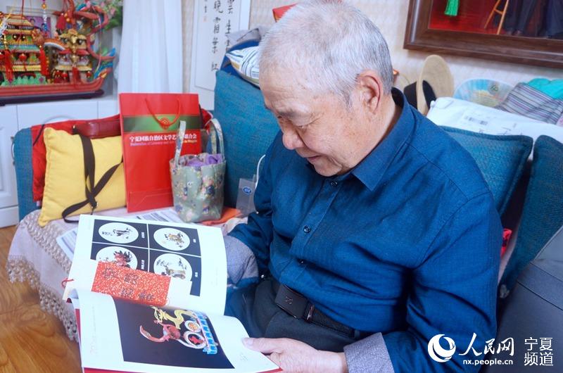 ??? ?? ?? <????>? ??(寧夏) ????????? 2??? ???? ??? ?????. [?? ??: ???]