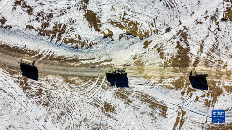 1? 4?, ?? 5300m? ???? ?? ??(新疆)?? ? ???? ??? ????. [?? ??/?? ??: ???]