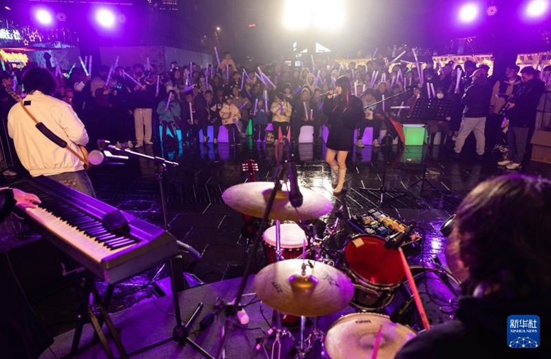 1? 1?, ????? ?? ??????? ?? ???? ????.