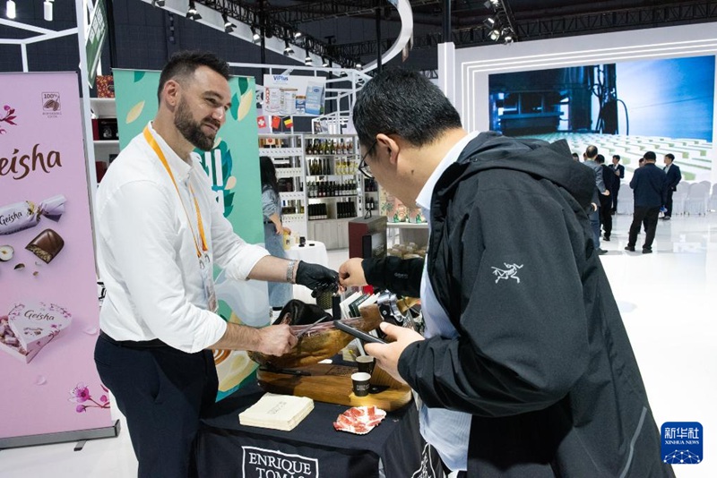 ????(??)? ?7? CIIE ?? ? ???? ?????? ??? ?? ????. [11? 5? ??/?? ??: ???]