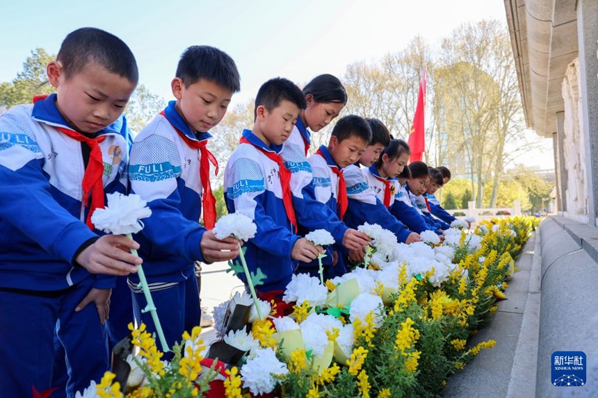 ???? ????? ?? ???? ???? ?? ????? ?? ??? ??. [4? 1? ??/?? ??: ????(張曉峰)]