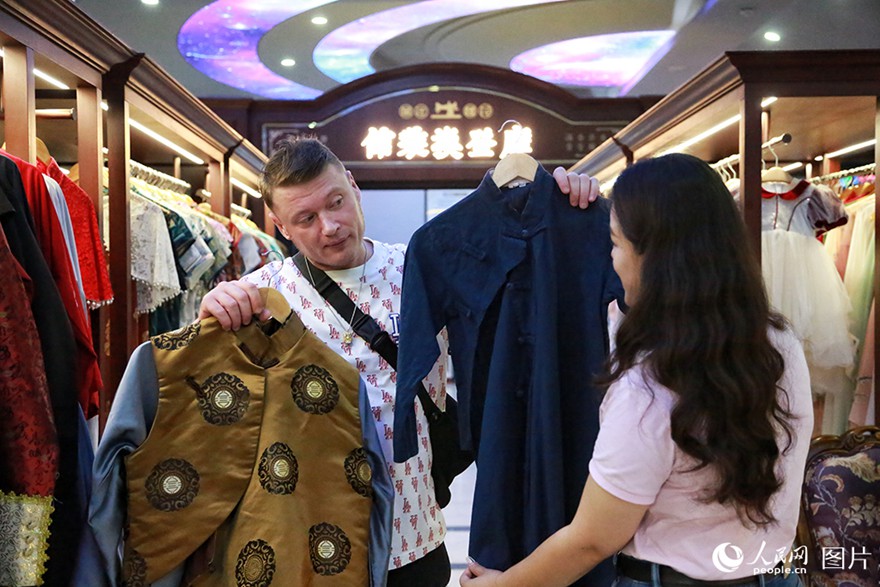 ??? ???(千古情)????? ? ??? ???? ??? ??? ??? ??. [6? 26? ??/?? ??: ???]