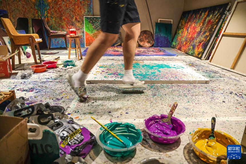 ???? ???? ???? ?? ???(drip painting??? ???? ?? ????? ??? ?? ?????? ?? ?? ??) ??? ????? ??? ???? ?? ??. [8? 8? ??/?? ??: ???]